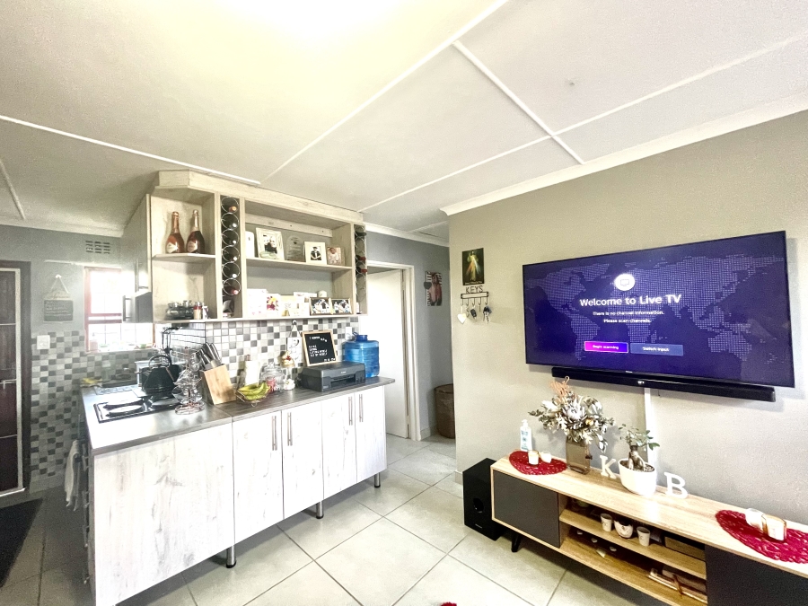 2 Bedroom Property for Sale in Nahoon Valley Park Eastern Cape